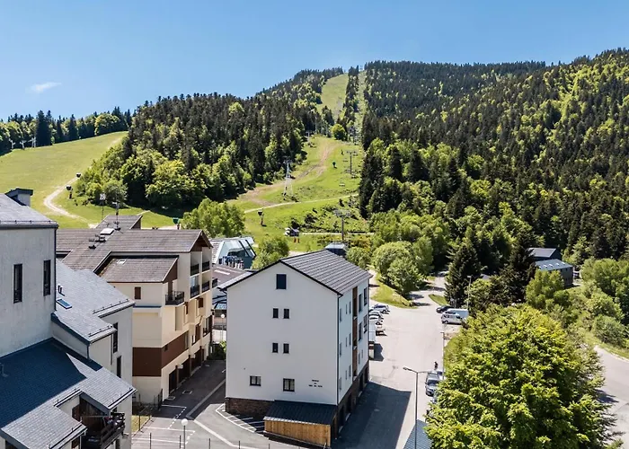 Aux Pieds Des Pistes - Appt A Apartamento